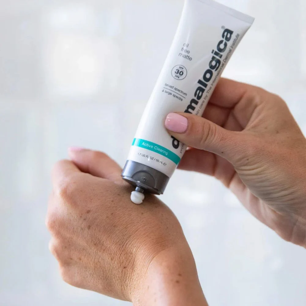 Dermalogica Active Clearing Oil Free Matte Sunscreen SPF30 Lightweight Formula