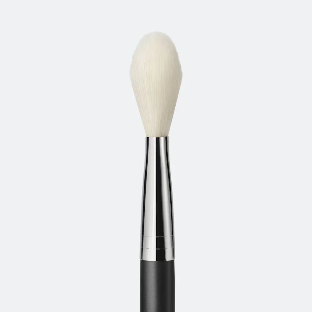 M·A·C Brush 135 Synthetic Large Flat Powder