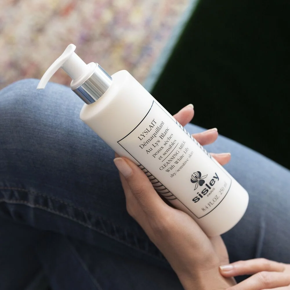 Sisley Lyslait Cleansing Milk Comforting