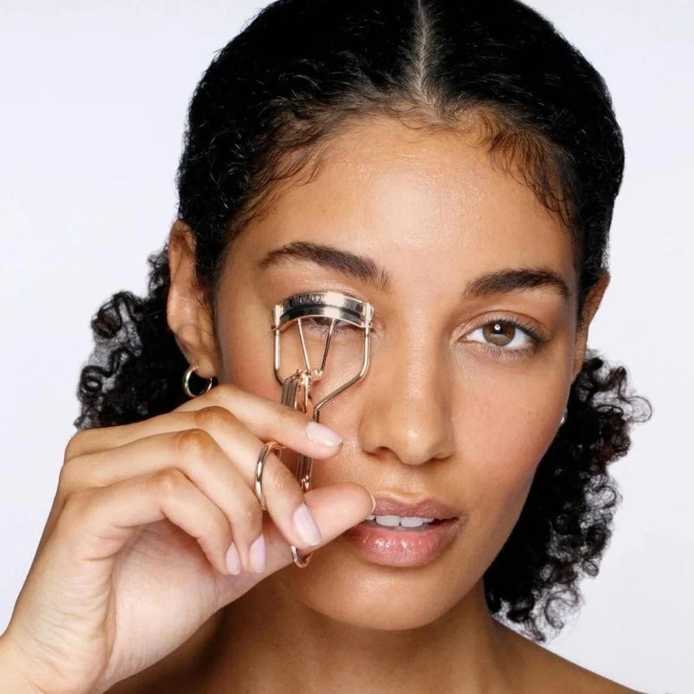 Tweezerman Curl 38 Eyelash Curler for Almond-Shaped or Deep-Set Eyes