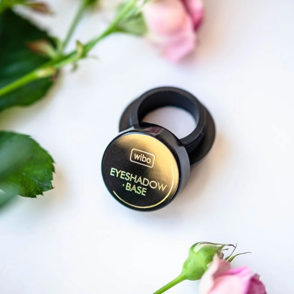 Wibo Eyeshadow Base Delicate-to-Touch Consistency